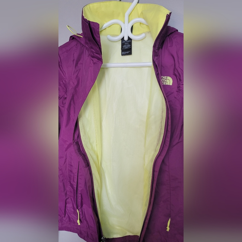 The North Face Women's Plum and Yellow Windbreaker Jacket XS - Picture 4 of 8